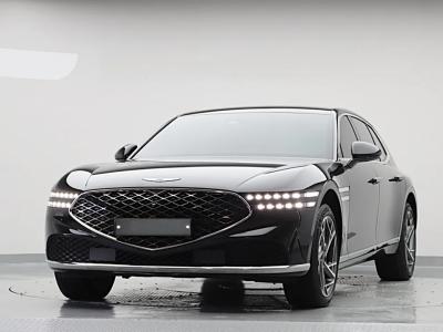2022 Genesis G90