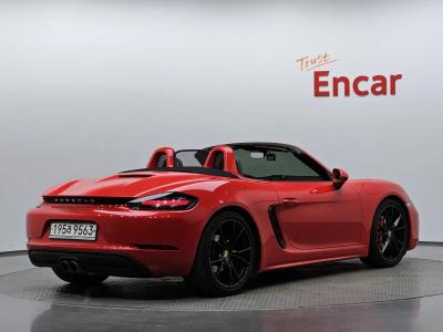 2017 Porsche 718