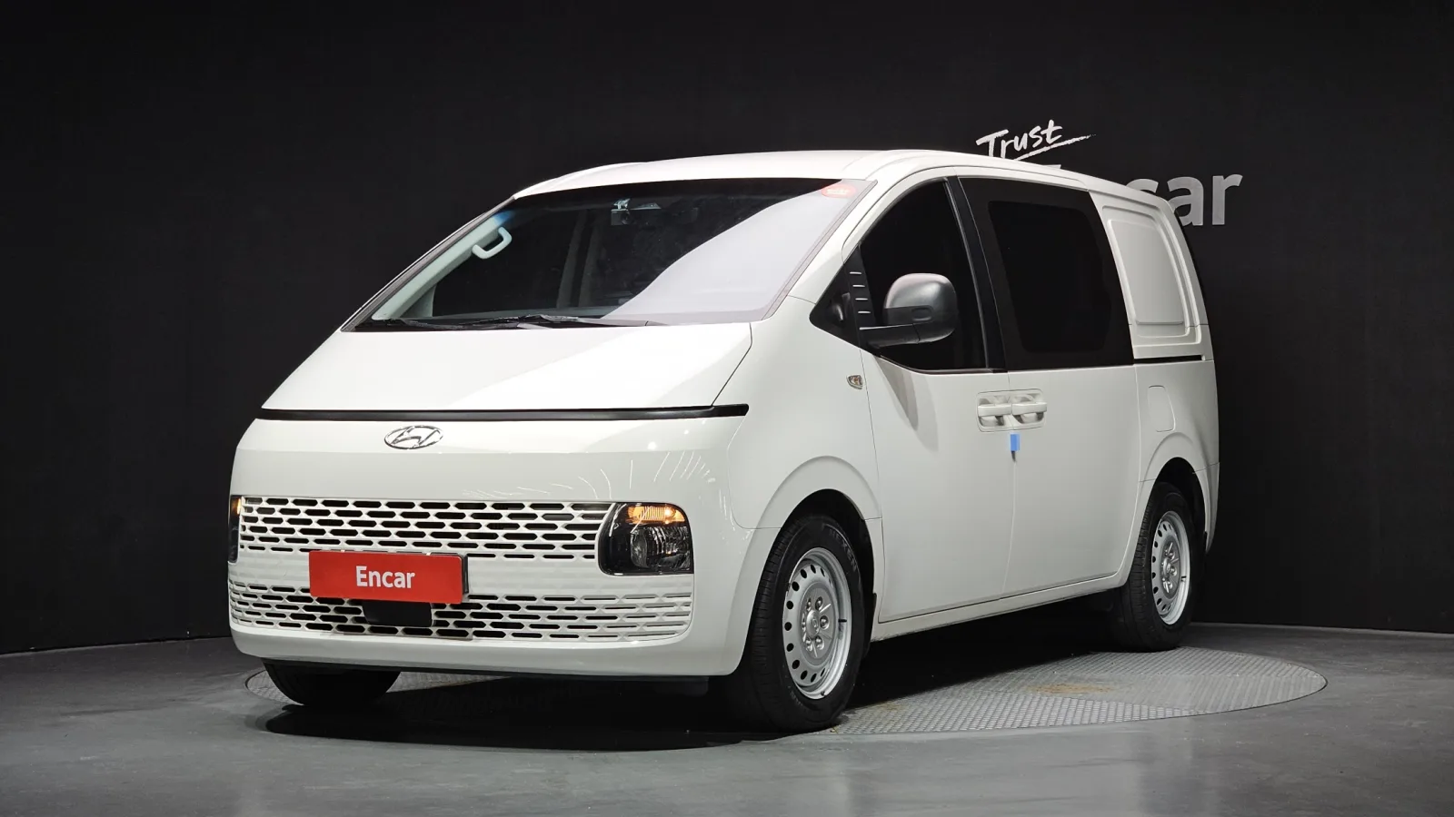 2022 Hyundai Staria