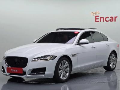 2020 Jaguar XF