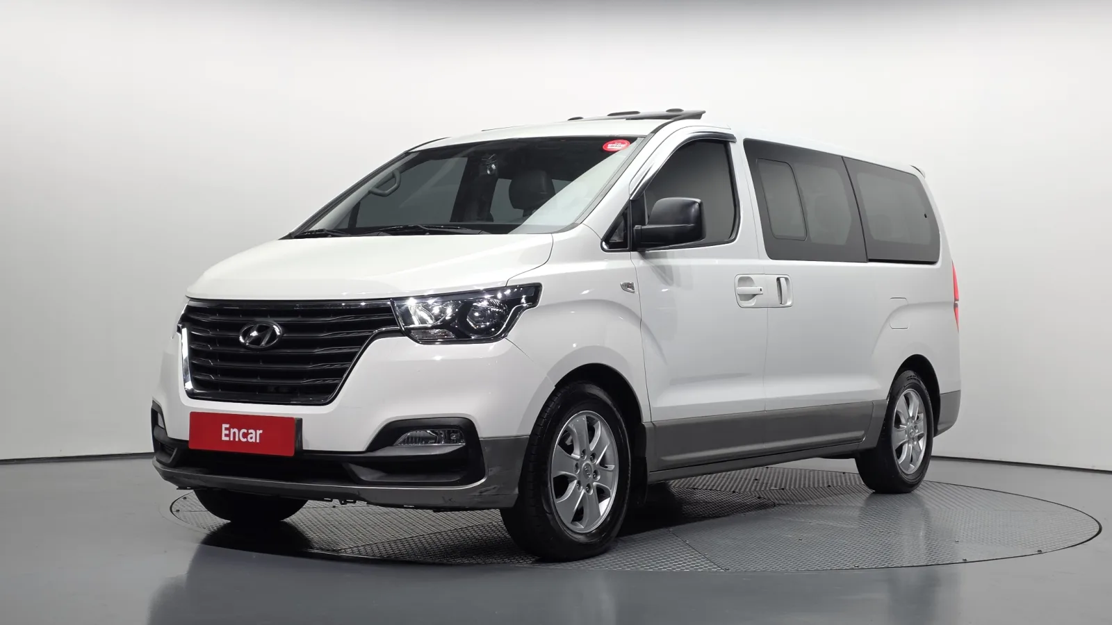 2019 Hyundai Starex