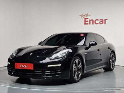 2015 Porsche Panamera