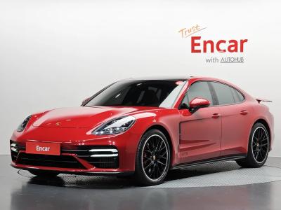 2021 Porsche Panamera