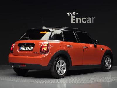 2019 MINI Cooper