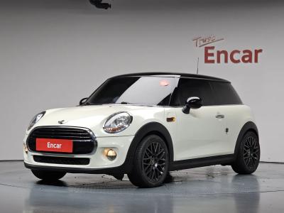 2016 MINI Cooper