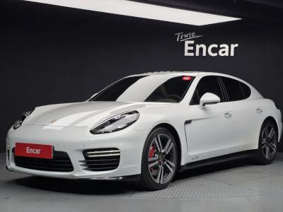 2016 Porsche Panamera