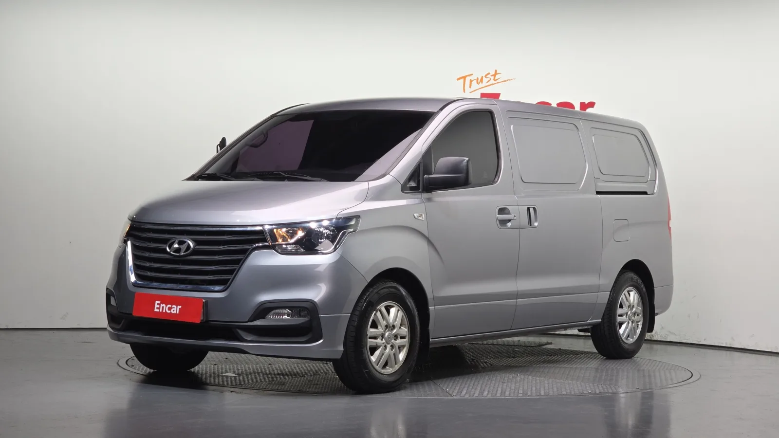 2019 Hyundai Starex
