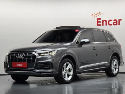 2021 Audi Q7