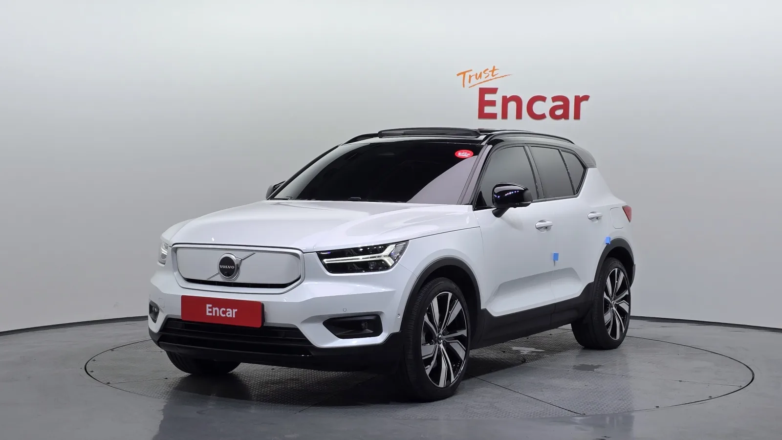2022 Volvo XC40