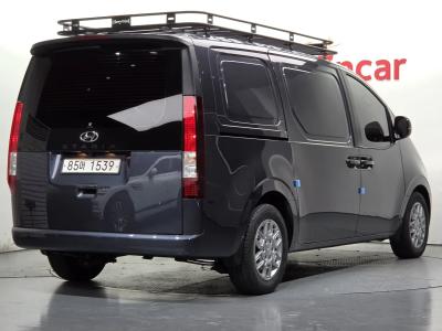 2022 Hyundai Staria
