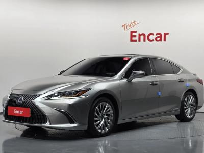 2019 Lexus ES