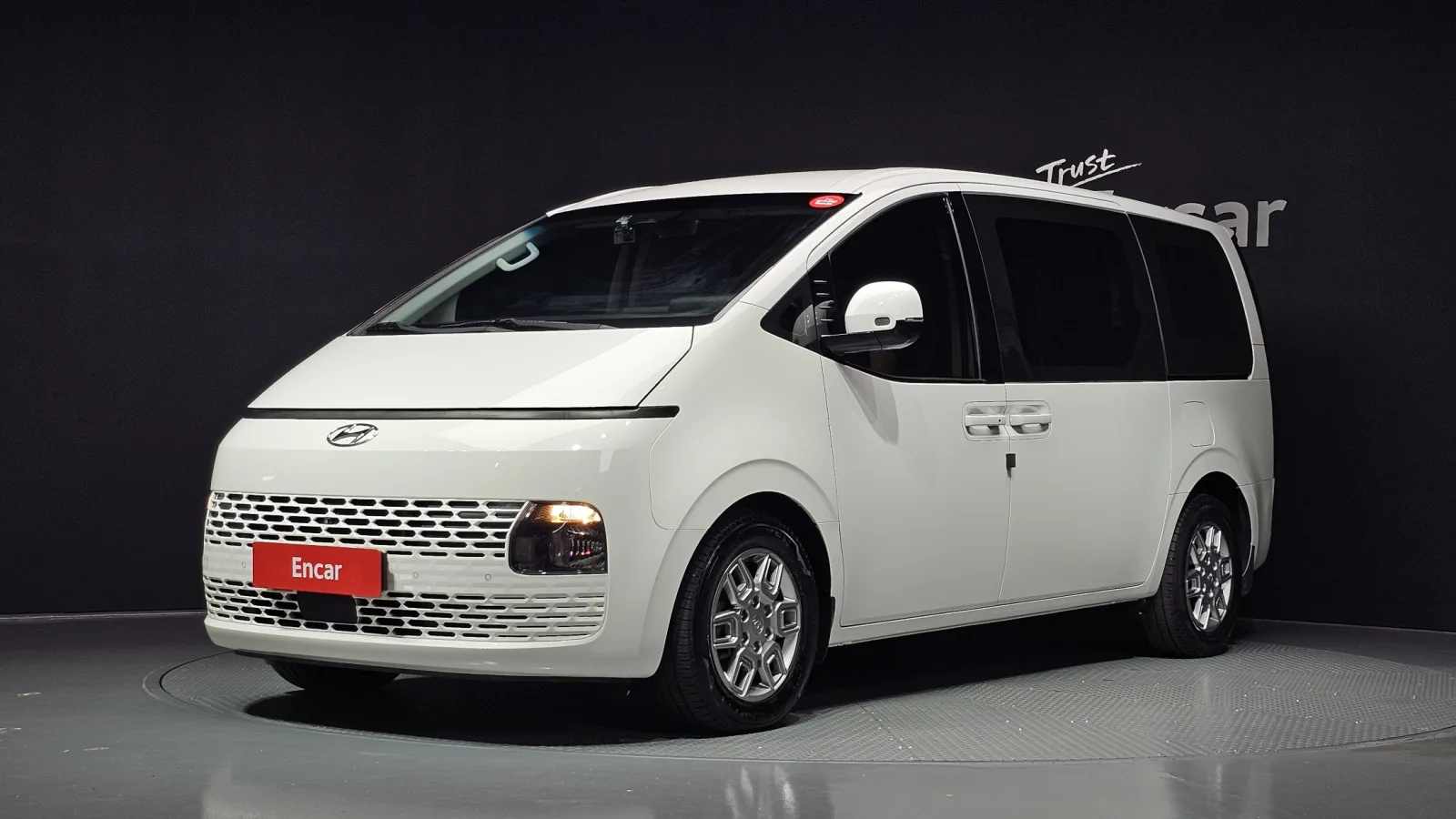 2022 Hyundai Staria