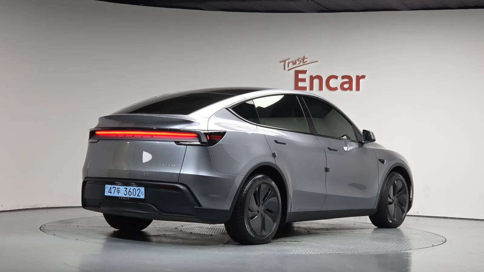 2025 Tesla Model Y