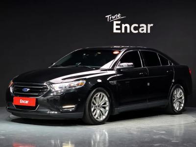 Ford Taurus 2015