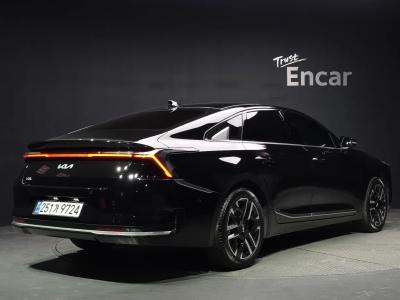 2025 Kia K8