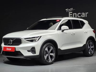 2023 Volvo XC40