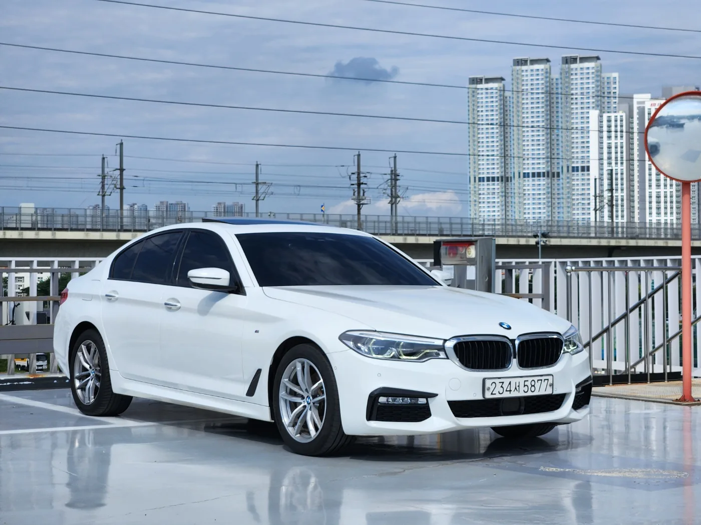 2017 BMW 5-Series