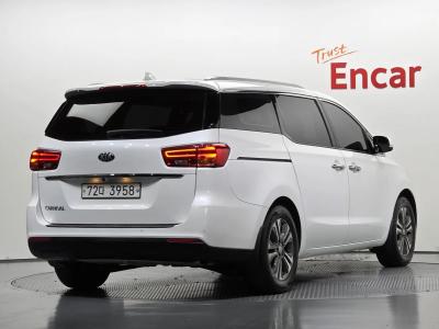 2019 Kia Carnival