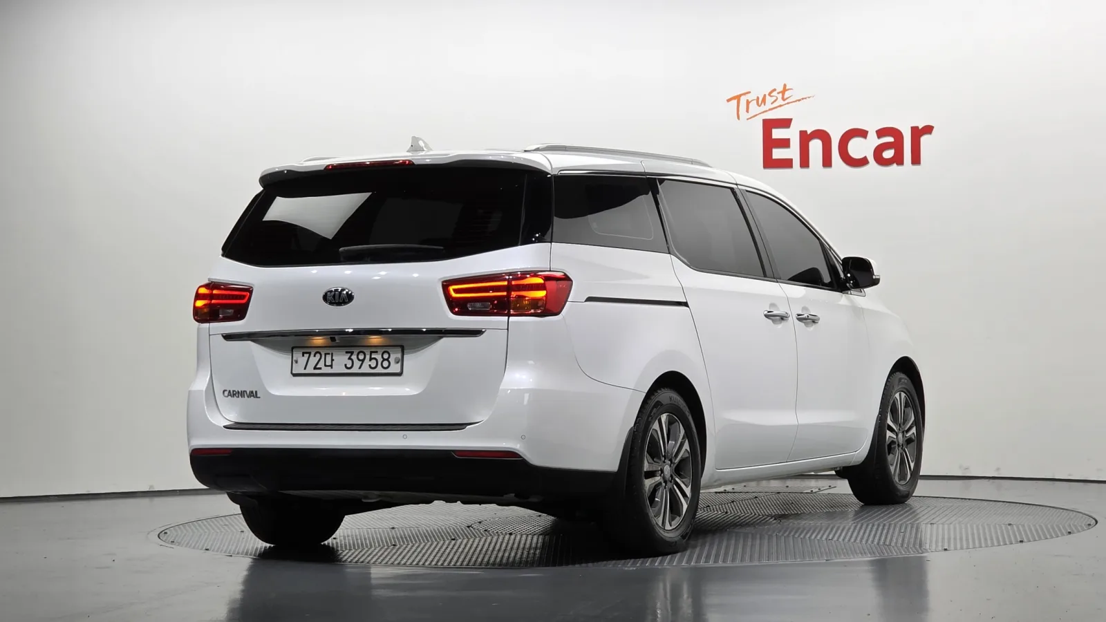 2019 Kia Carnival