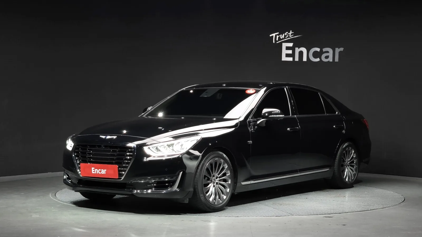2016 Genesis EQ900
