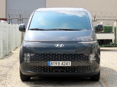 2025 Hyundai Staria