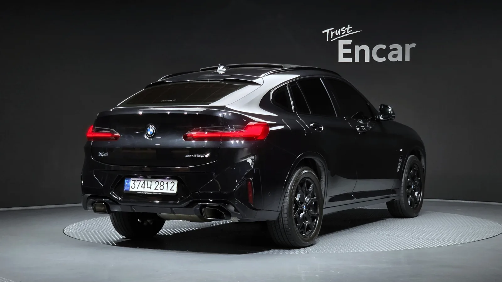 2023 BMW X4