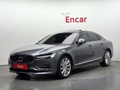 2020 Volvo S90