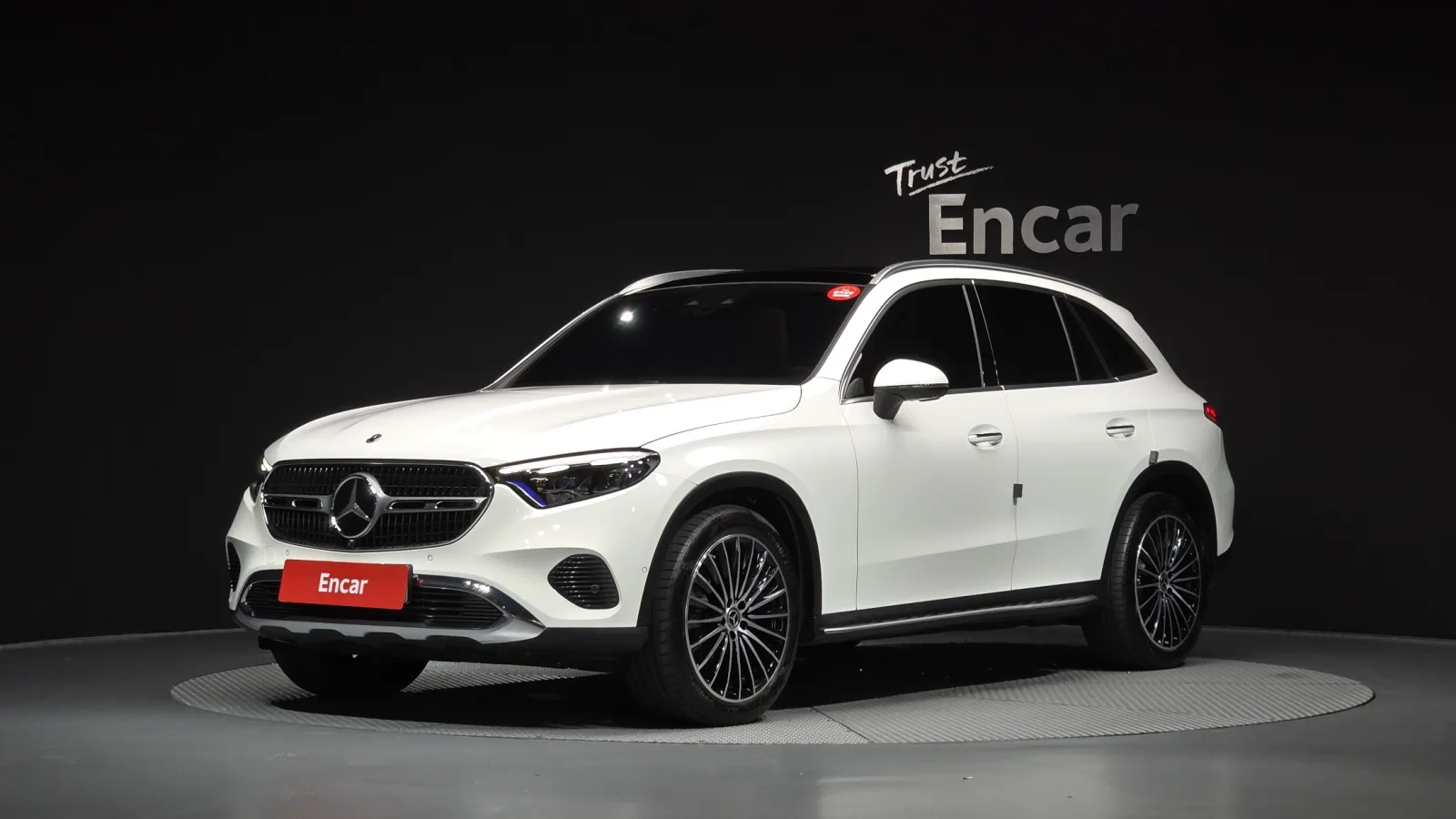 2025 Mercedes-Benz GLC-Class