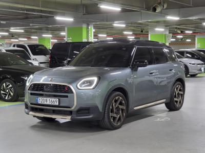 2025 MINI Countryman