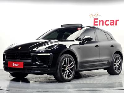 2022 Porsche Macan