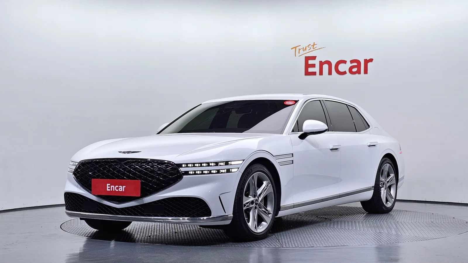 2023 Genesis G90
