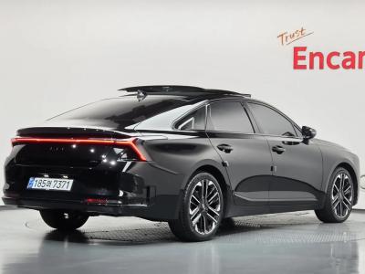 2025 Kia K8
