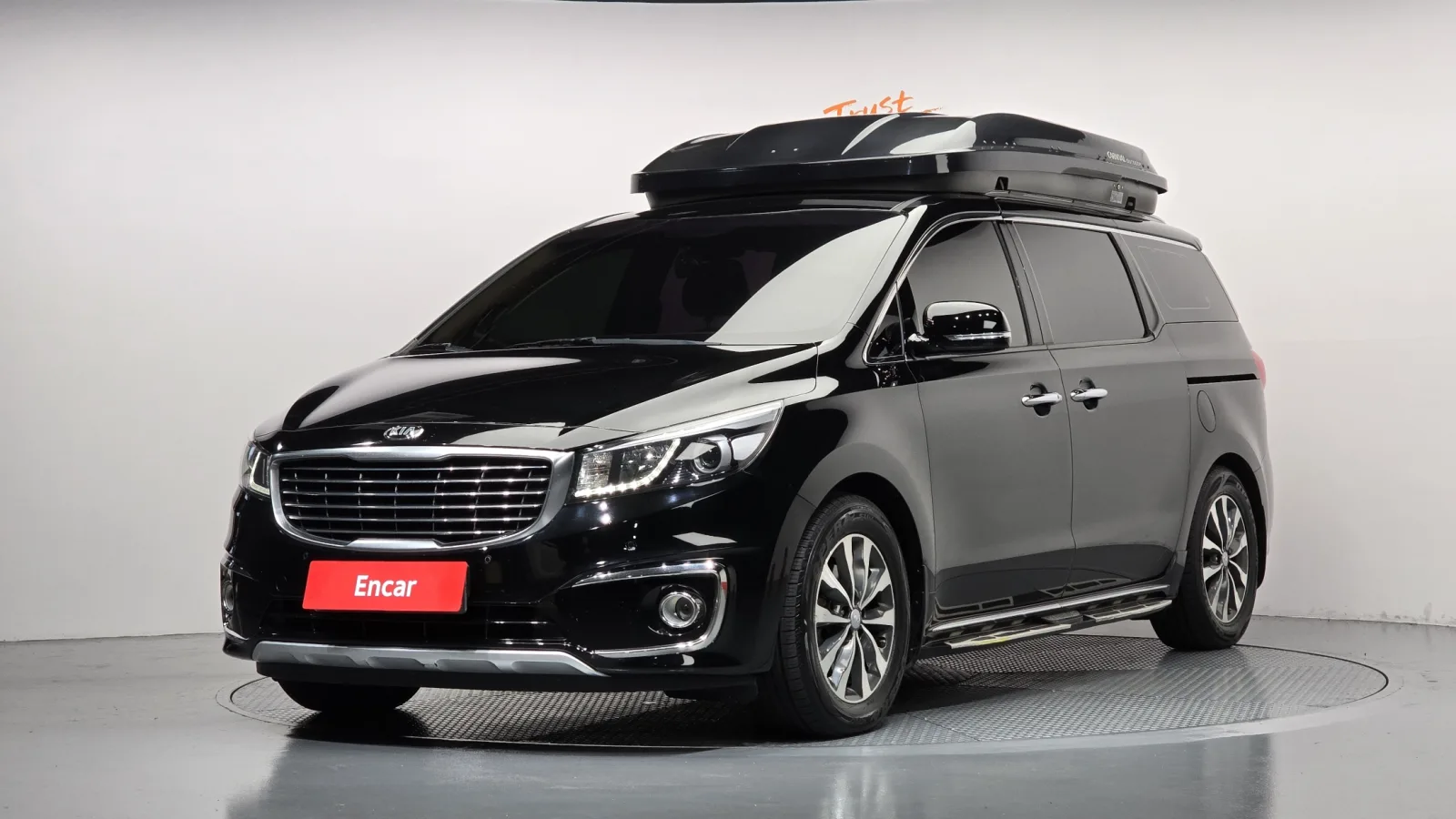 2017 Kia Carnival
