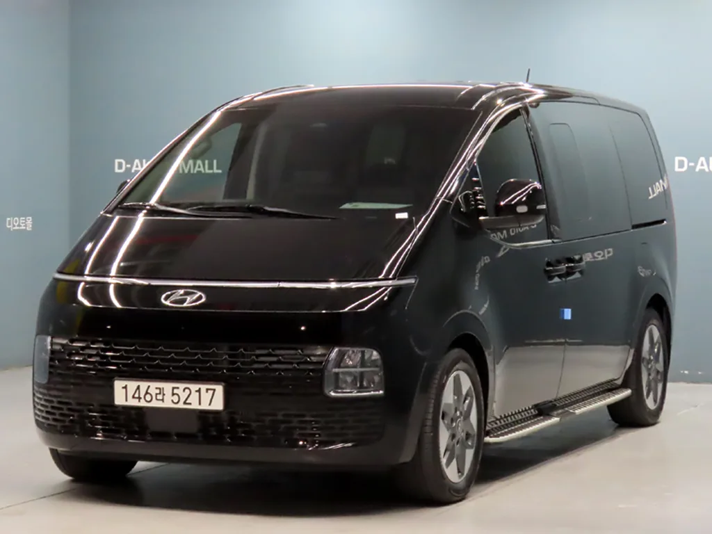 2023 Hyundai Staria