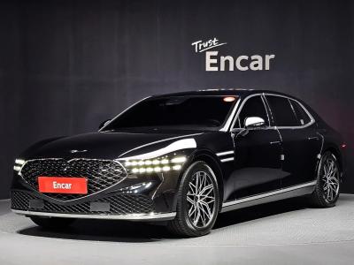 2022 Genesis G90