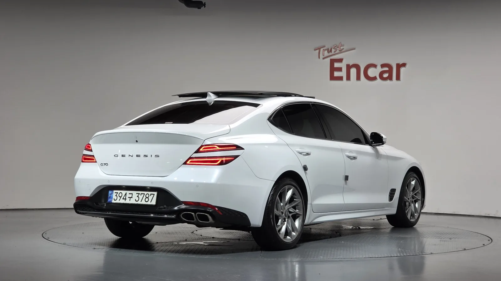 2022 Genesis G70