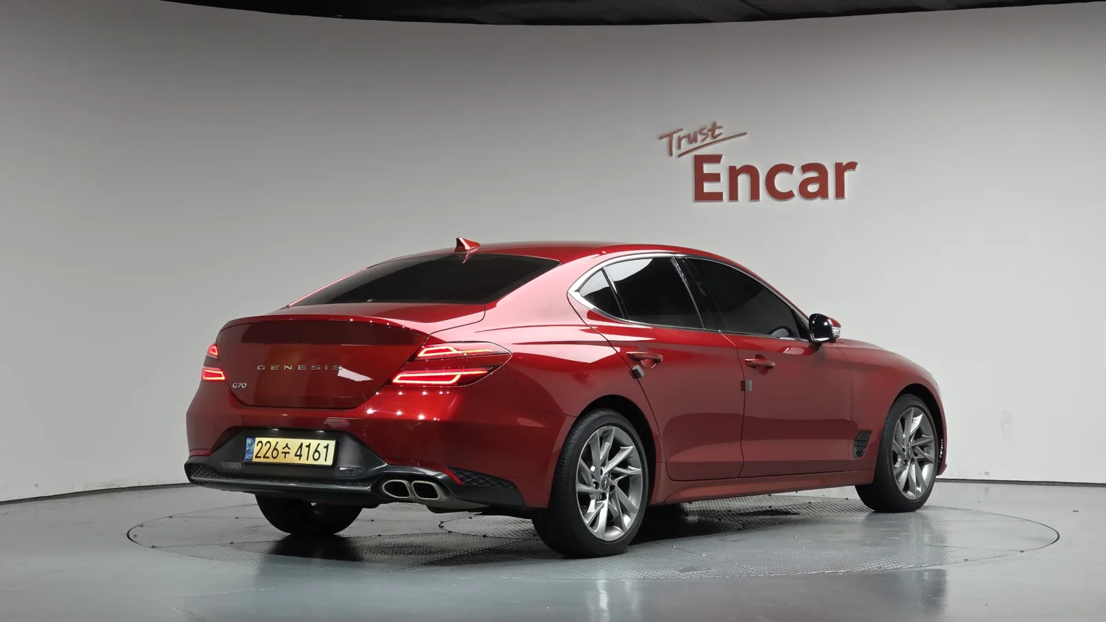 2023 Genesis G70