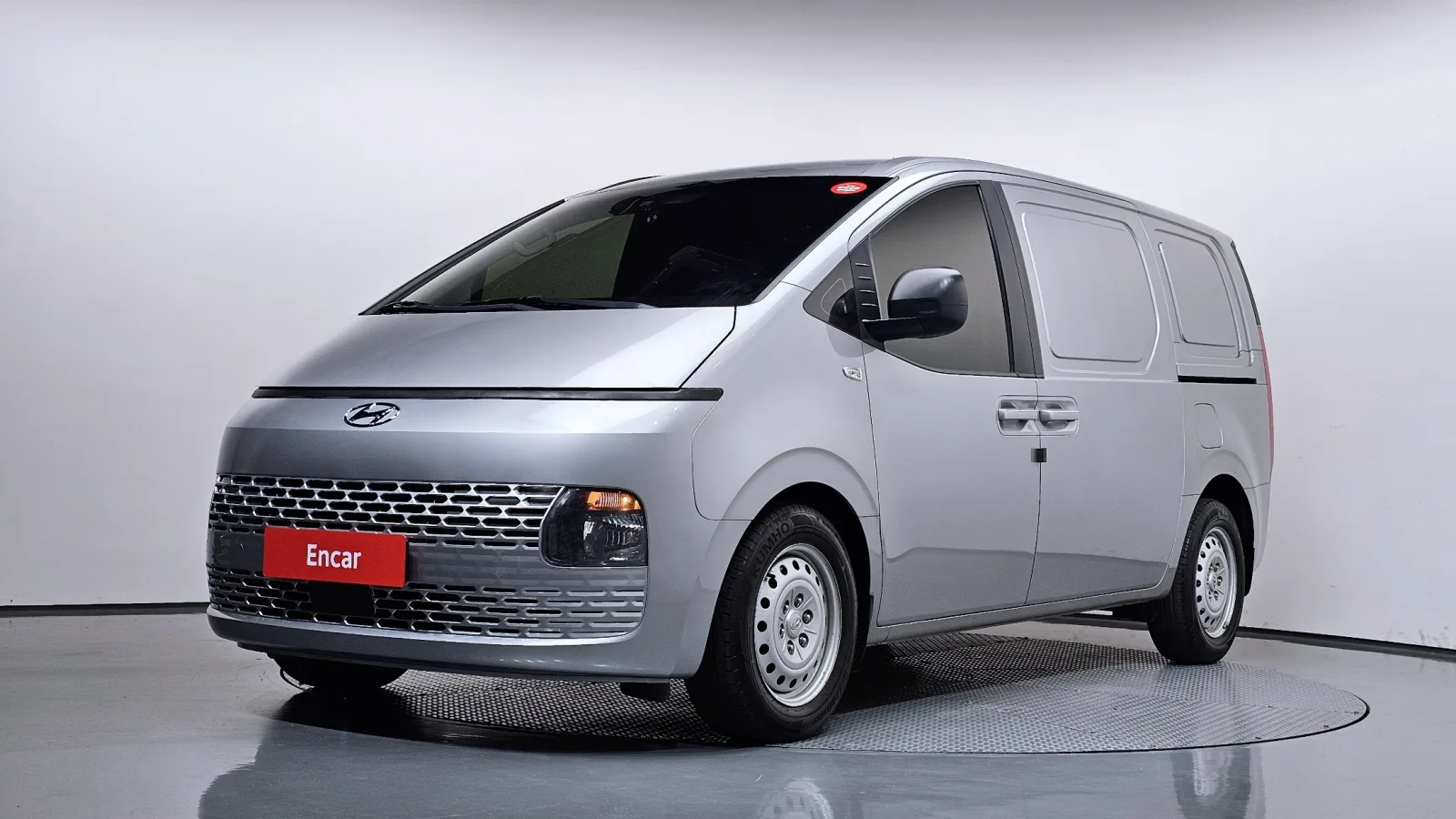 2022 Hyundai Staria