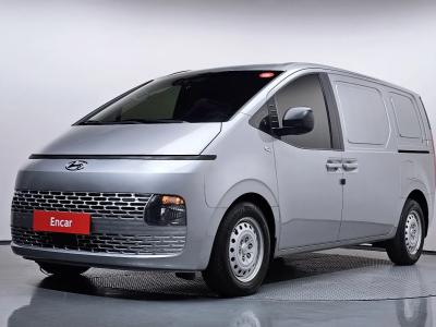 2022 Hyundai Staria