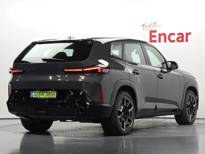 2025 BMW XM