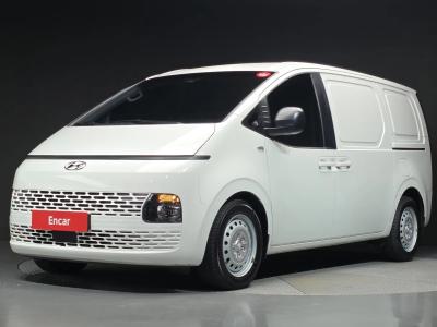 2022 Hyundai Staria