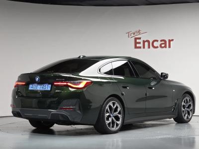 2024 BMW i4