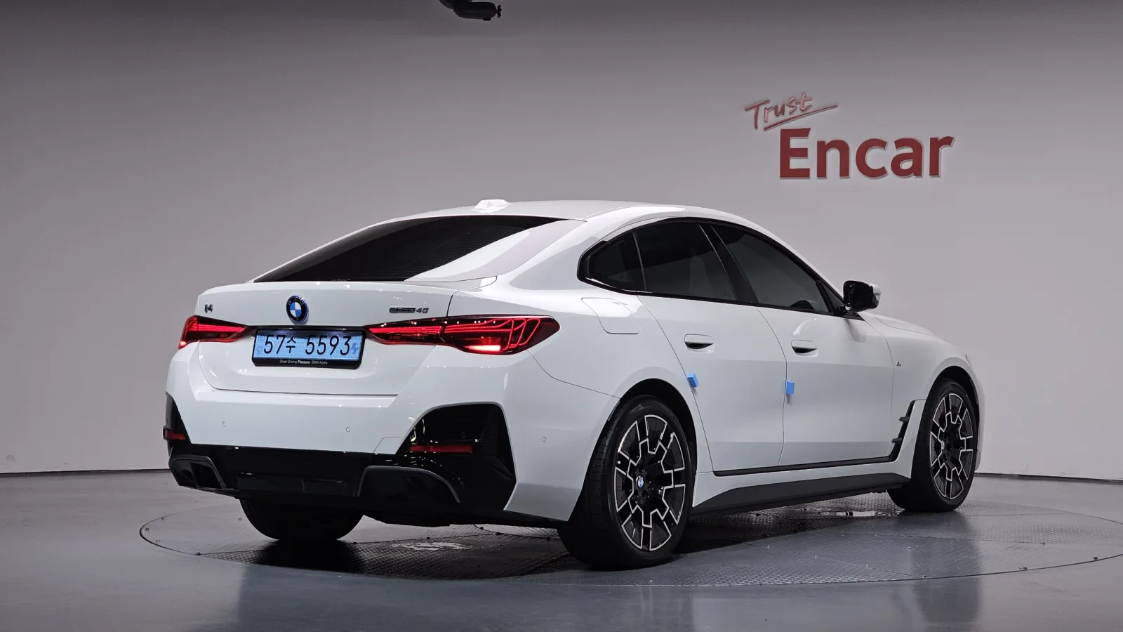 2025 BMW i4