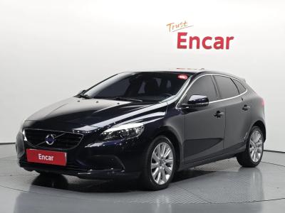 2016 Volvo V40