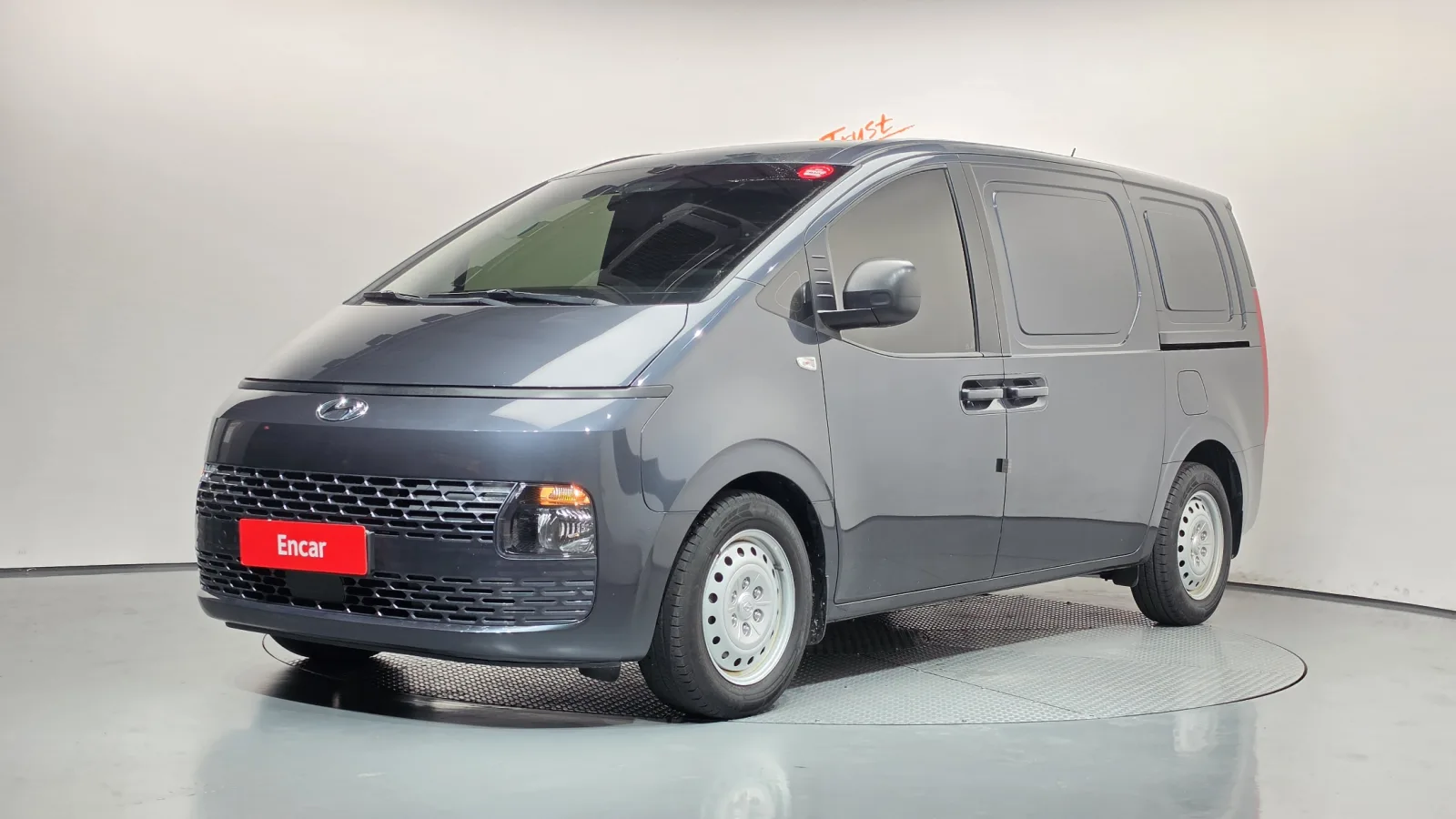 2023 Hyundai Staria