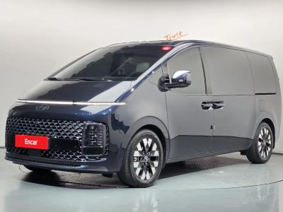 2025 Hyundai Staria