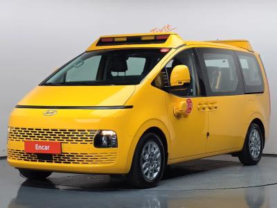 2025 Hyundai Staria