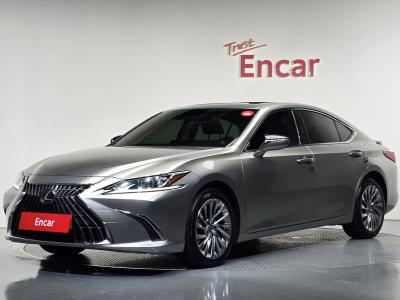 2023 Lexus ES