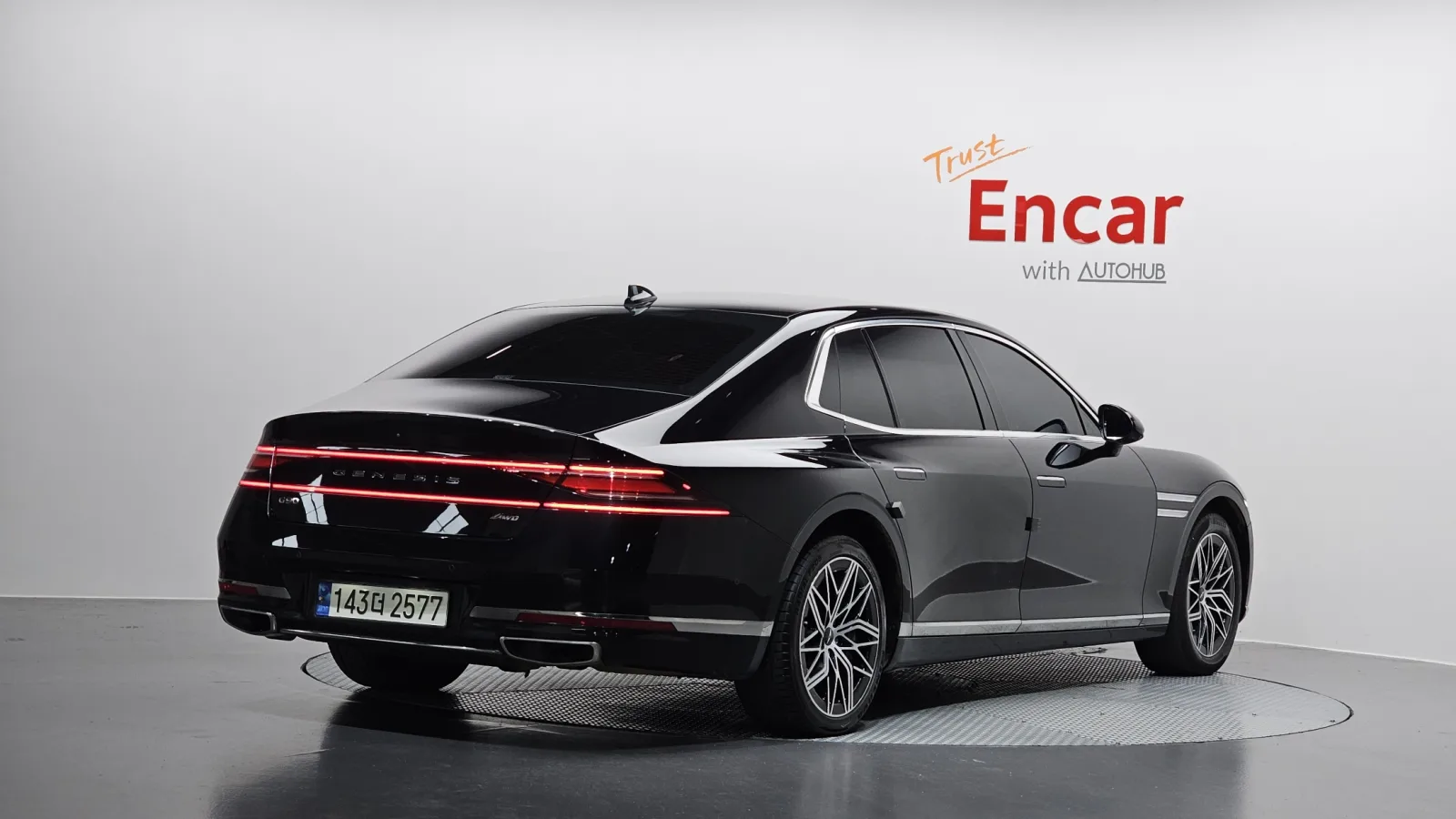 2022 Genesis G90