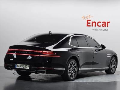 2022 Genesis G90